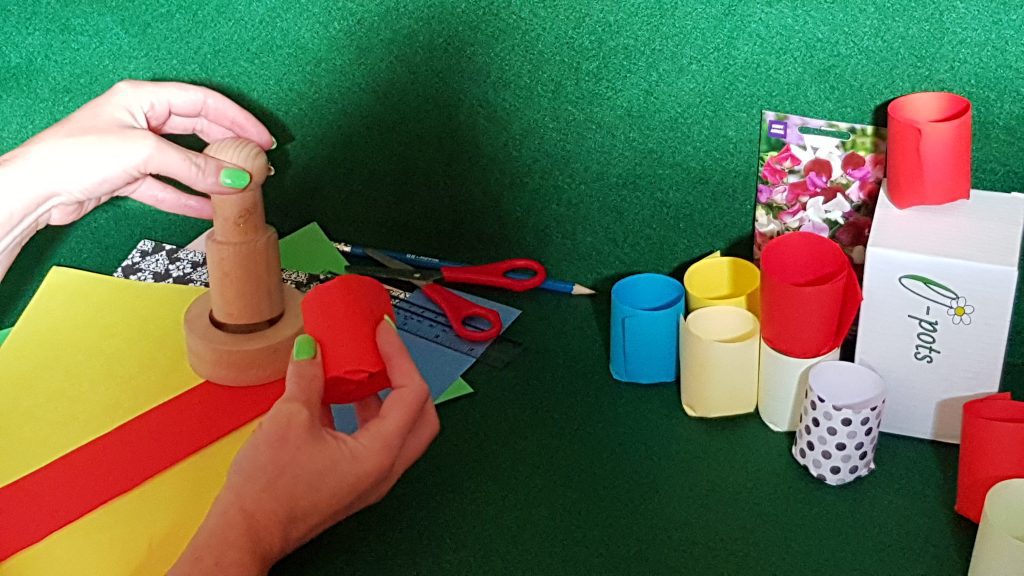 Making paper pots