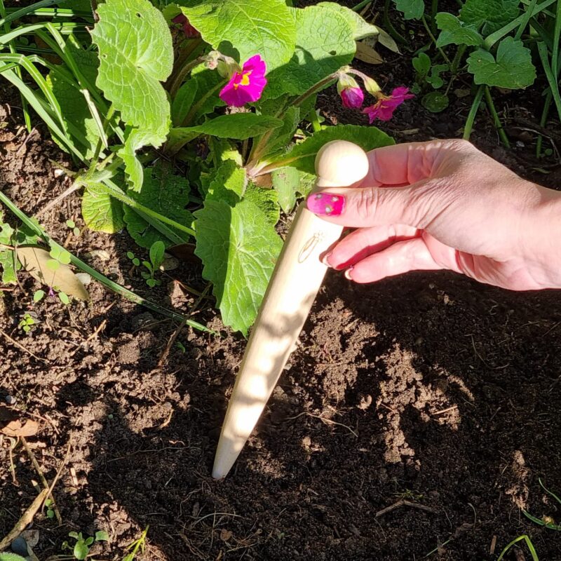 Dig dibber making seed drills